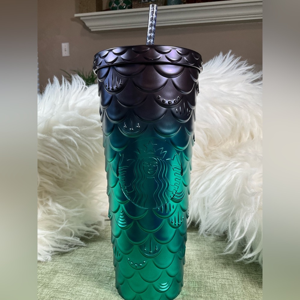 Starbucks 2025 Purple/Green Iridescent Siren/Mermaid Scales 24oz Venti Tumbler